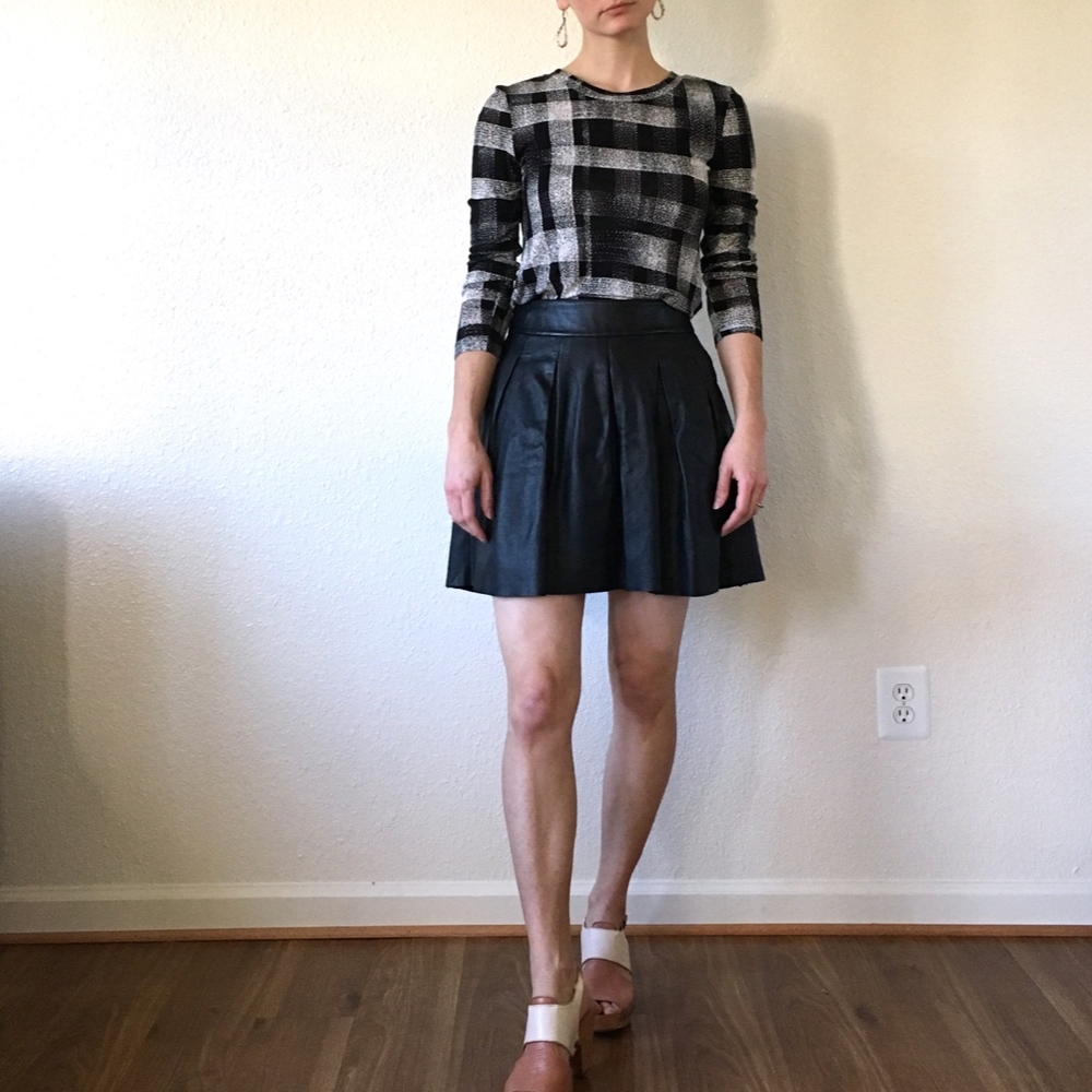 Banana Republic Lamb Leather Pleated Mini Skirt